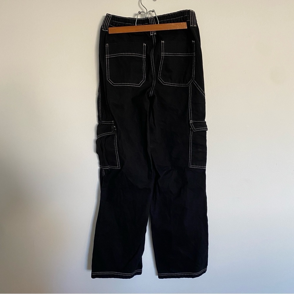 UO Black High-Waisted Contrast Stitch Skate Jean - Picture 4 of 5